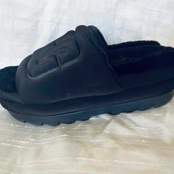UGG Maxi Graphic Slide Platform Black Fur Slippers 8 - Picture 2 of 3